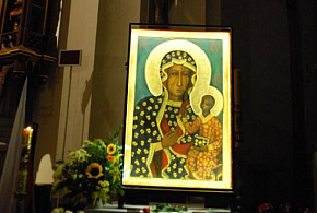 Kopie ikony Panny Marie Čenstochovské v královéhradecké diecézi