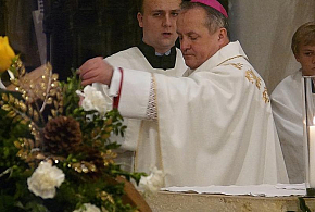 Biskup Vokál odsloužil půlnoční mši