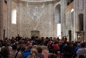 Koncert Filharmonie Hradec Králové v Neratově